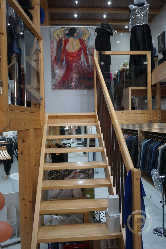 Aufgang zum Galeriegeschoss Verkauf - Beratung Haus Waiblingen